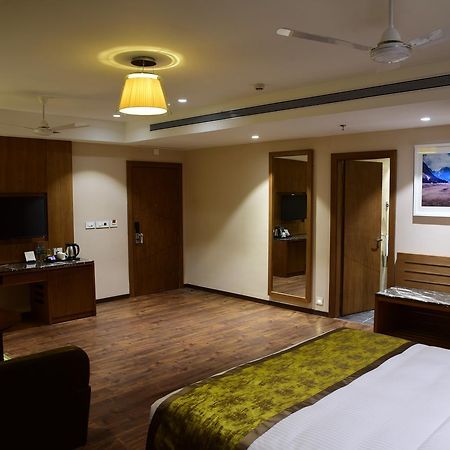Lemon Tree Hotel Siliguri Εξωτερικό φωτογραφία