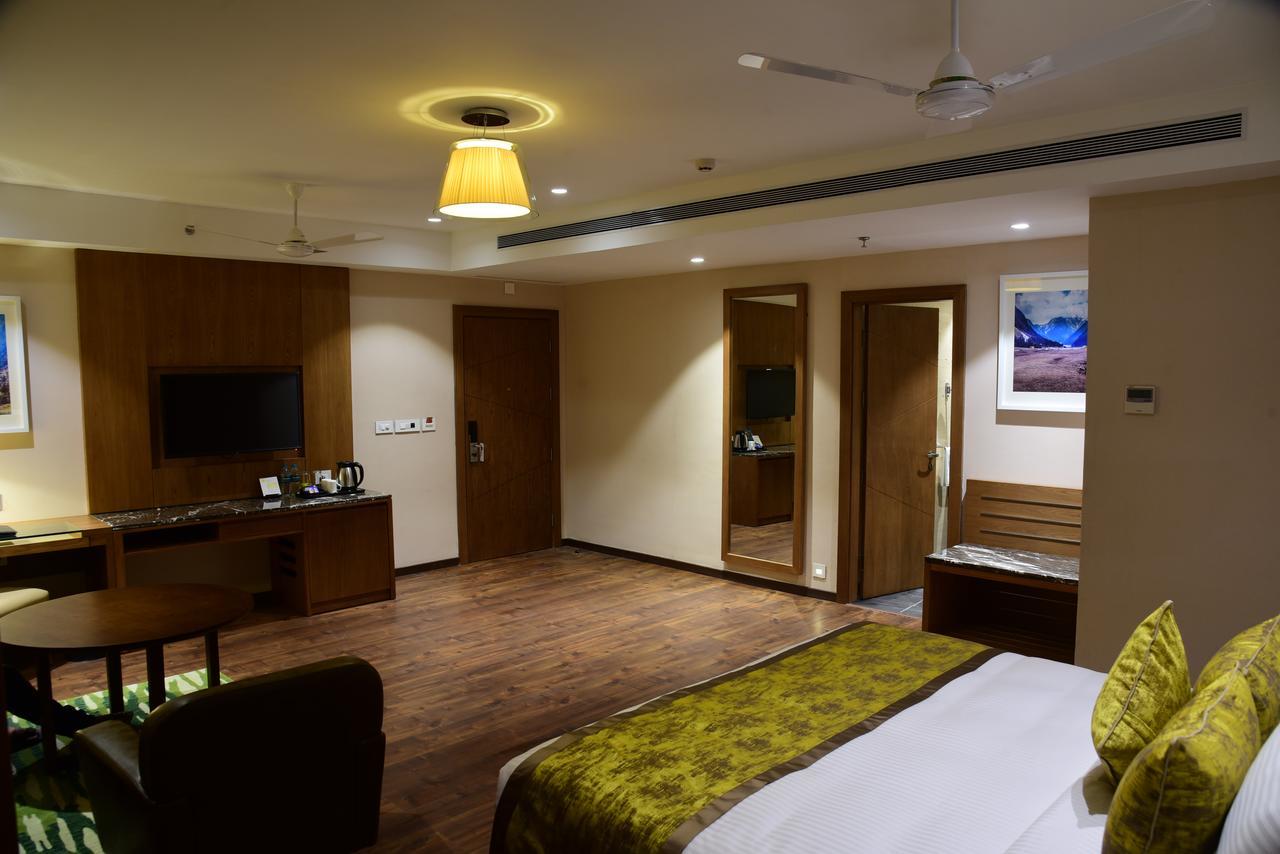 Lemon Tree Hotel Siliguri Εξωτερικό φωτογραφία