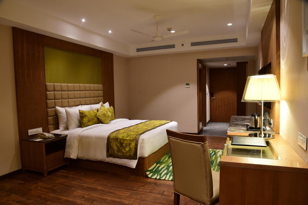 Lemon Tree Hotel Siliguri Εξωτερικό φωτογραφία